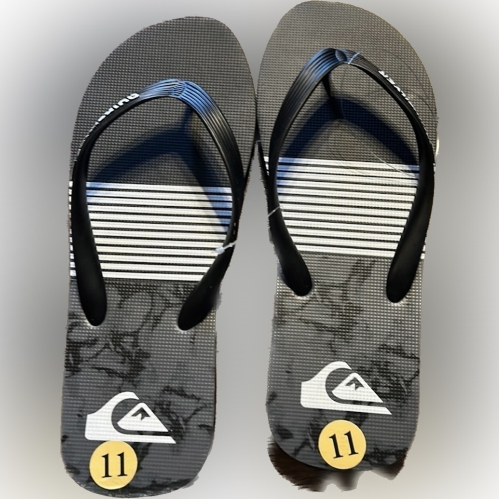 Quicksilver Mens Flip Flops Gray Black Java Smocked Wave NWT - Picture 2 of 8